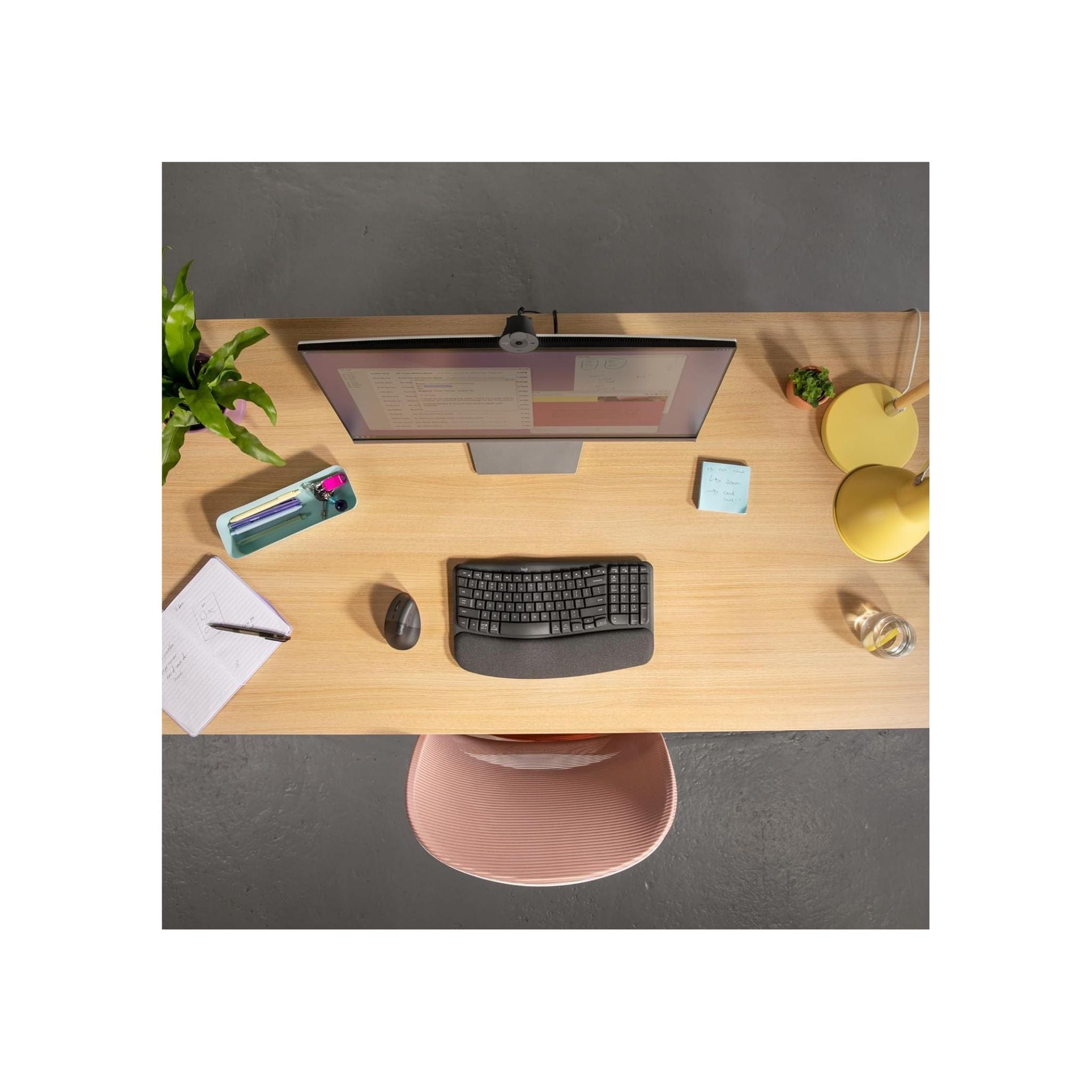 Logitech Webcam Logitech Brio 300 A 1080p webcam with auto light correction, noise-reducing mic, and USB-C