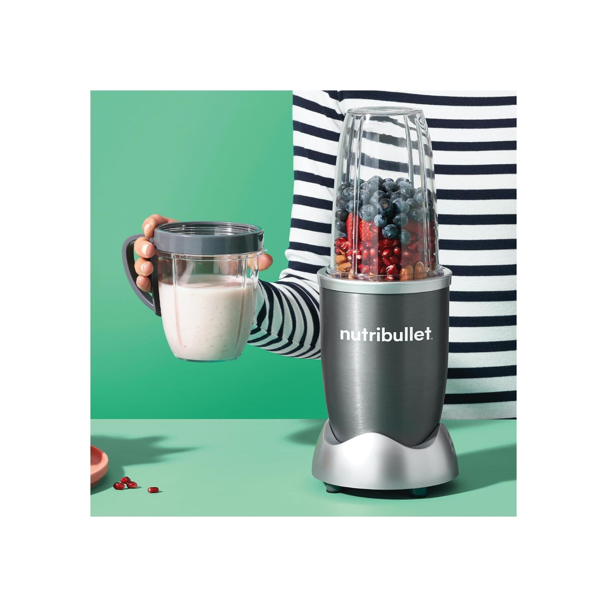 Nutribullet 600 Series Blender with Deluxe Kit - Black Secondary image